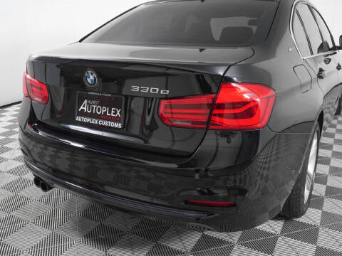 2017 BMW 3 Series 330e iPerformance