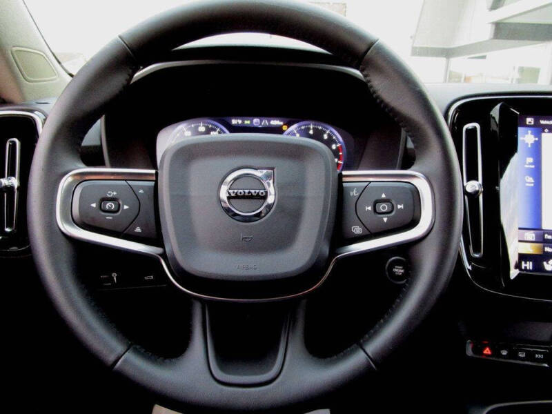 2020 Volvo XC40 T5 Momentum