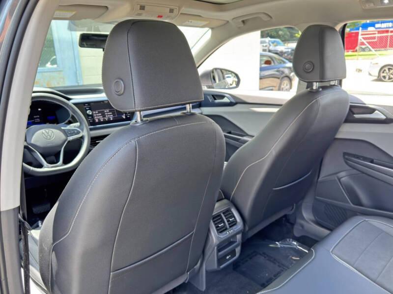 2022 Volkswagen Taos SE