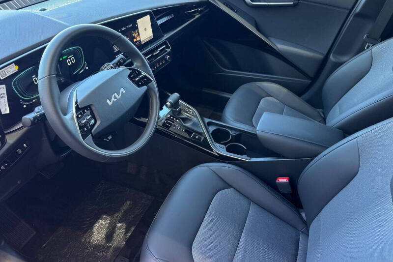 2026 Kia Niro EX