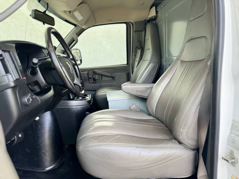 2017 Chevrolet Express 3500