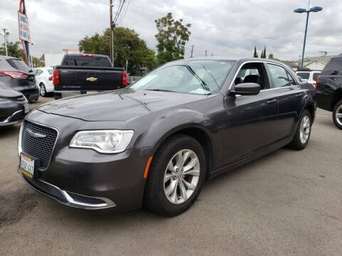 2016 Chrysler 300 Limited Anniversary