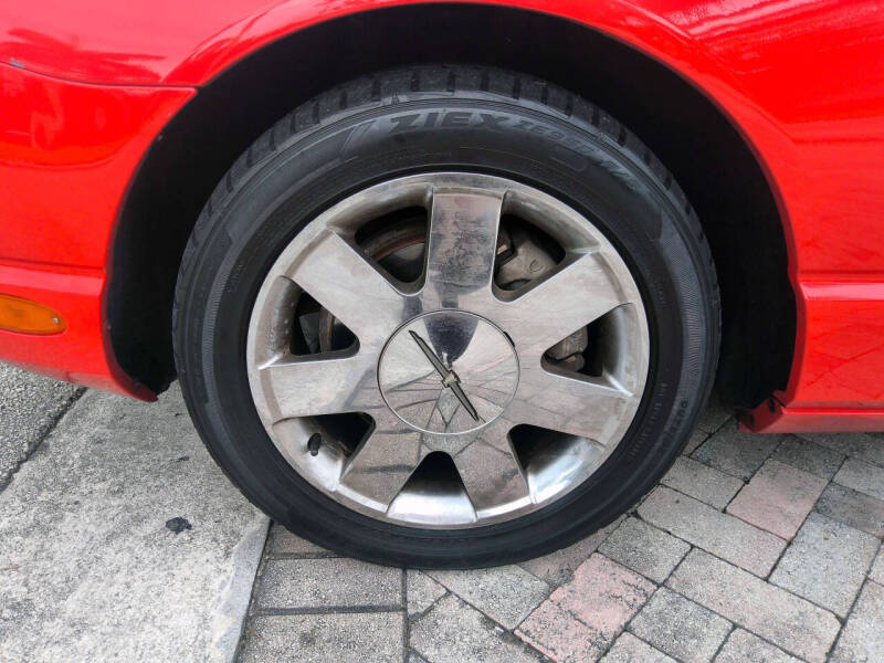2002 Ford Thunderbird Deluxe