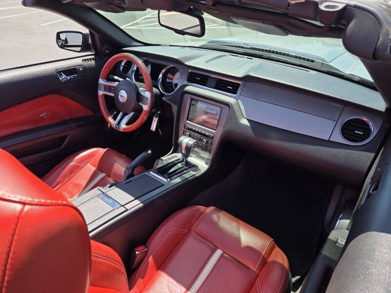 2011 Ford Mustang GT Premium
