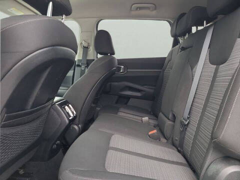 2023 Kia Sorento LX