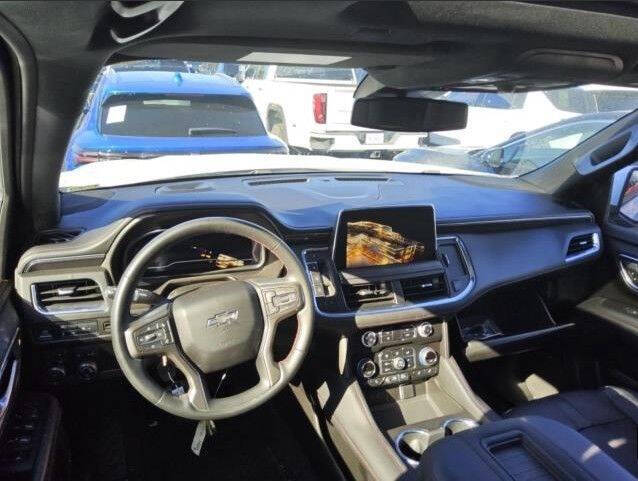 2023 Chevrolet Suburban RST