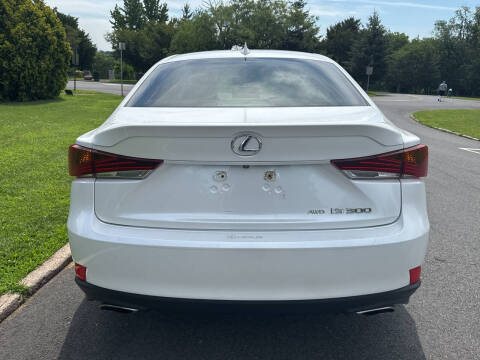 2017 Lexus IS 300
