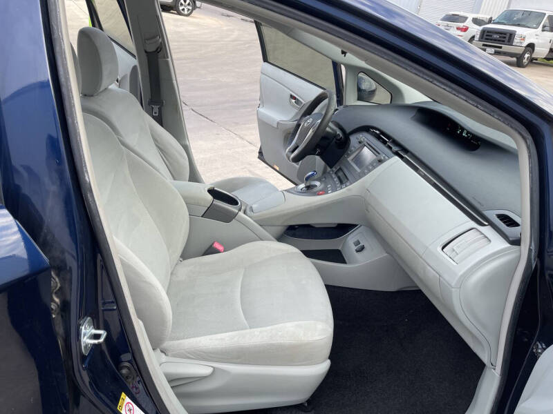 2012 Toyota Prius Two