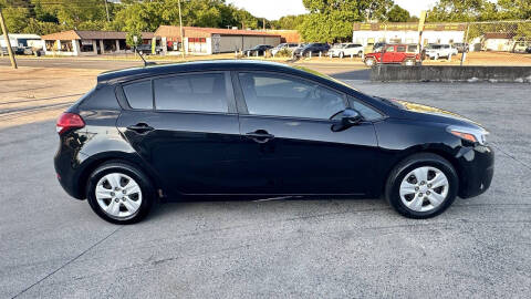 2017 Kia Forte5 LX