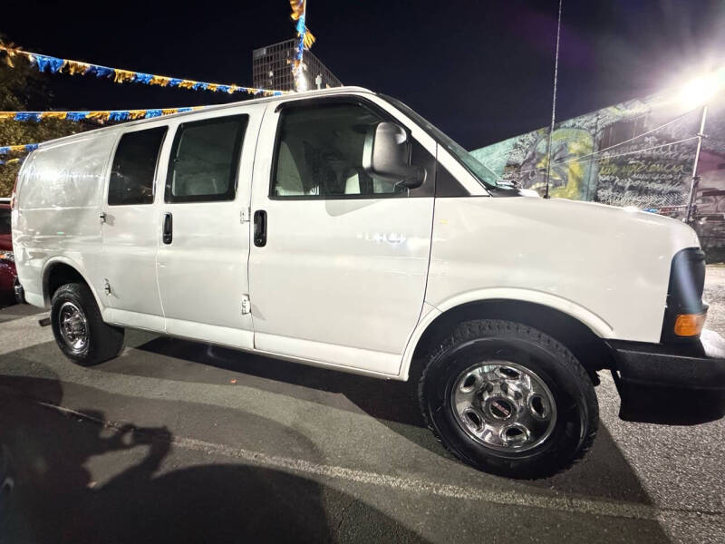 2010 GMC Savana 2500