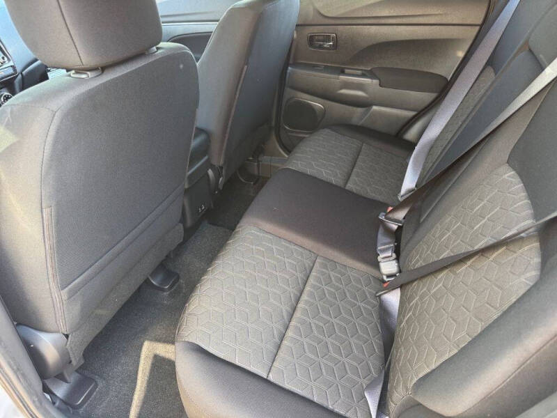 2025 Mitsubishi Outlander Sport S