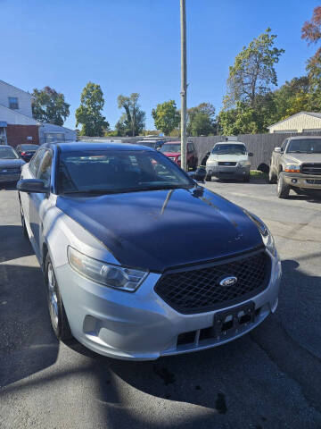 2014 Ford Taurus for sale at CLEAN CUT AUTOS in New Castle DE