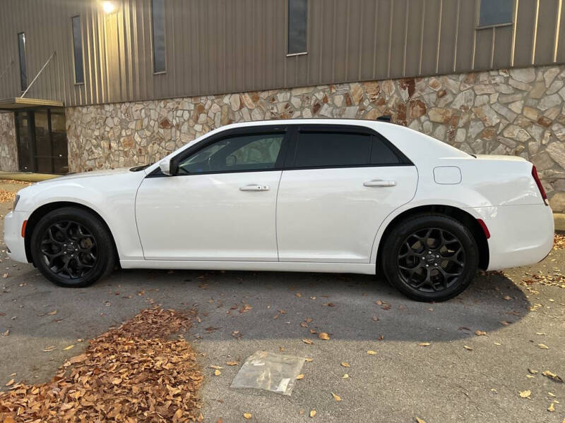 Used 2019 Chrysler 300 S with VIN 2C3CCAGG3KH517566 for sale in Maysville, KY