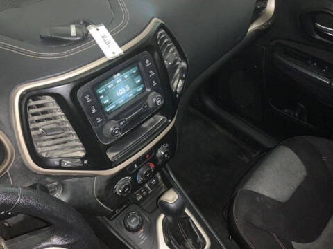 2015 Jeep Cherokee Sport