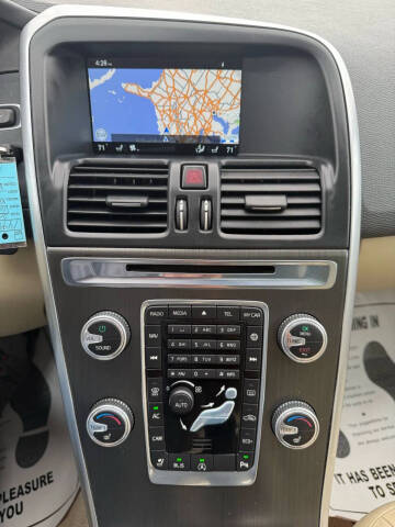 2016 Volvo XC60 T5 Drive-E Premier