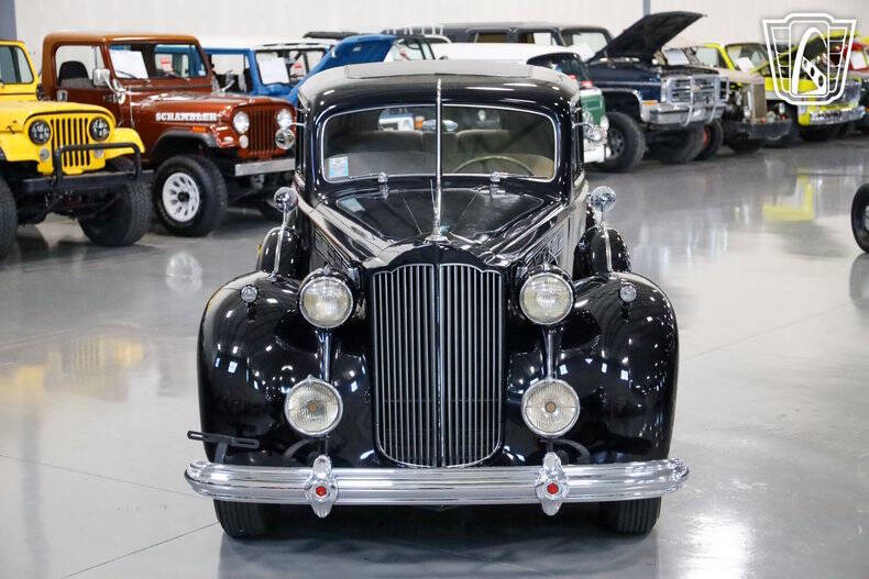 1938 Packard Super Eight