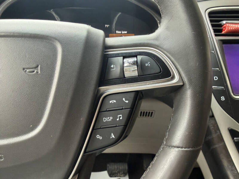 2019 Lincoln Nautilus Select