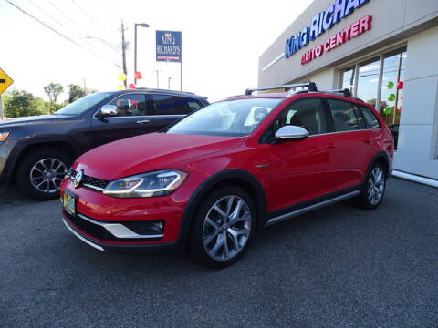 2018 Volkswagen Golf Alltrack for sale at KING RICHARDS AUTO CENTER in East Providence RI