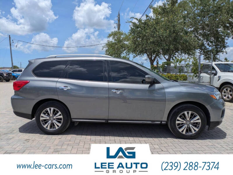 2019 Nissan Pathfinder SL
