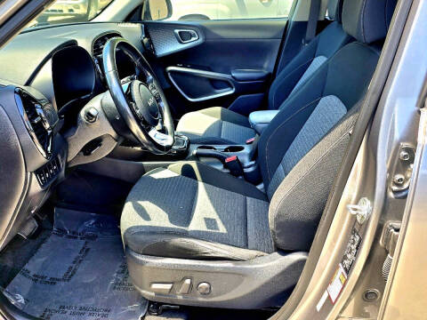 2023 Kia Soul EX