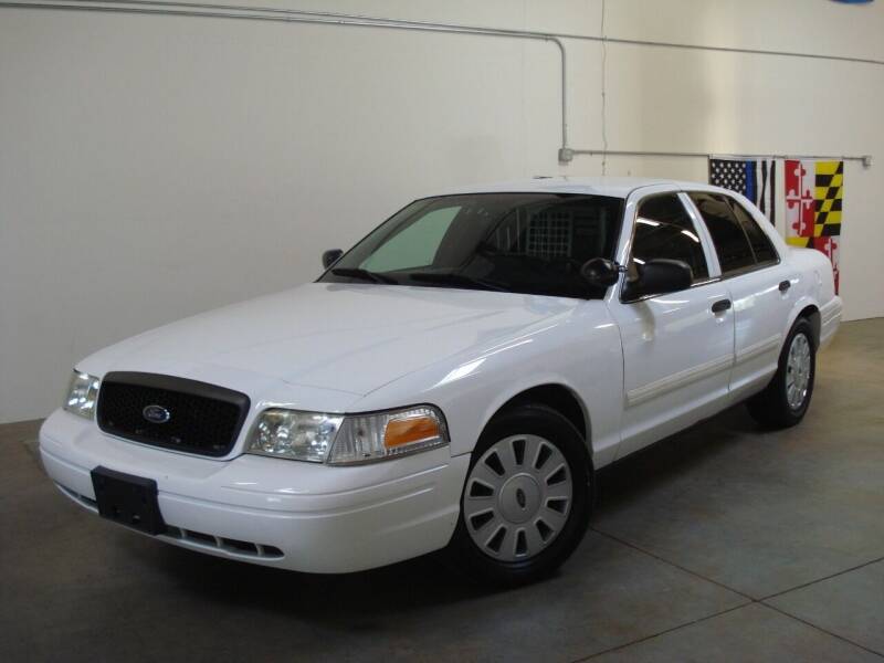 2011 Ford Crown Victoria for sale at DRIVE INVESTMENT GROUP automotive in Frederick MD