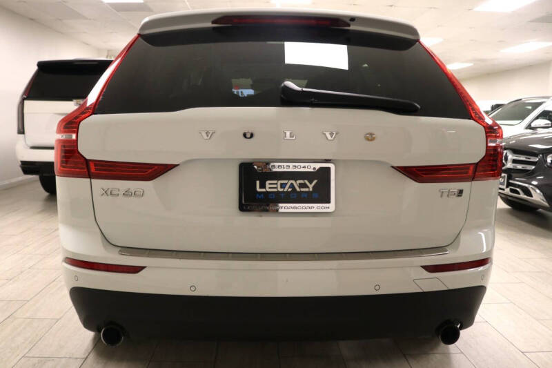 2019 Volvo XC60 T5 Momentum