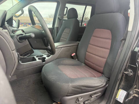 2005 Ford Explorer XLT