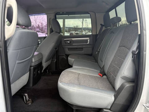 2017 RAM 1500 SLT