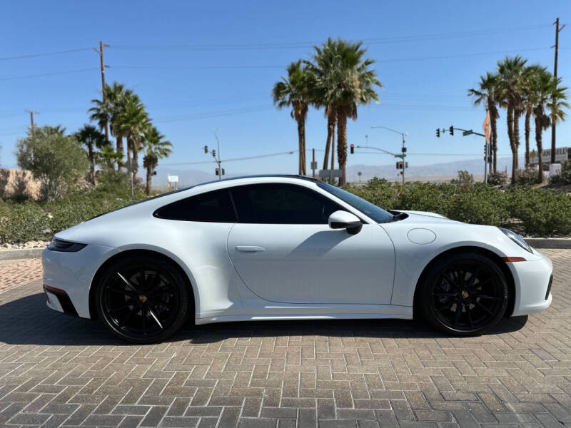 2021 Porsche 911 Carrera