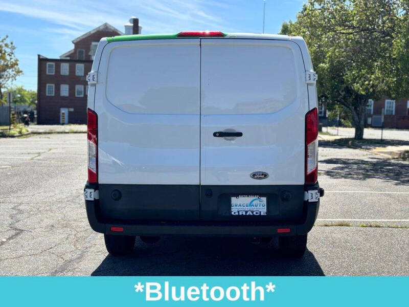 2022 Ford E-Transit