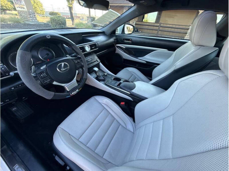 2016 Lexus RC 200t