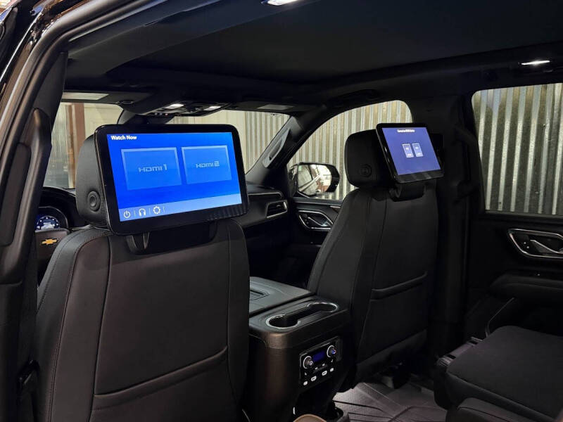 2023 Chevrolet Suburban High Country