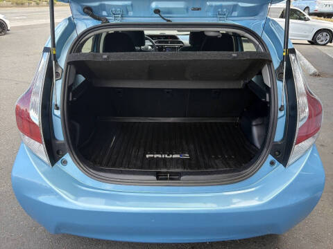 2015 Toyota Prius c Two