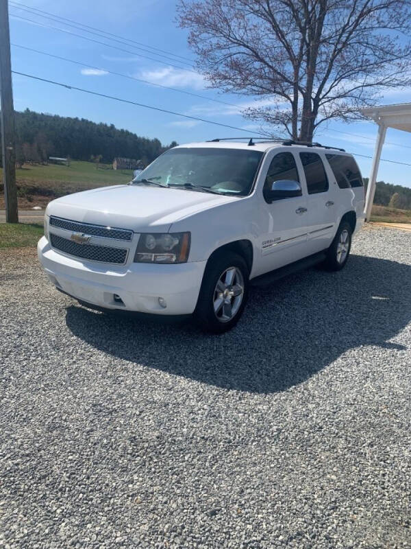 2011 Chevrolet Suburban for sale at Bush Motors of Lenoir in Lenoir NC