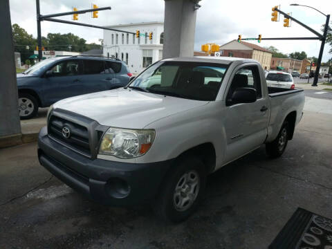 2006 Toyota Tacoma for sale at ROBINSON AUTO BROKERS in Dallas NC