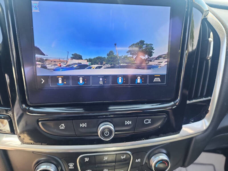 2021 Chevrolet Traverse LT Leather