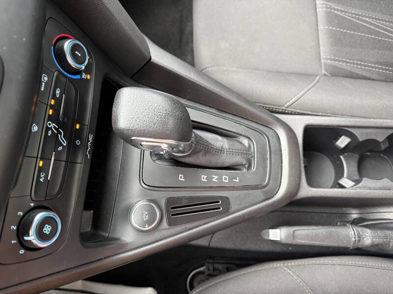 2017 Ford Focus SE