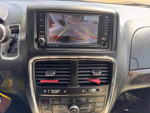 2011 Dodge Grand Caravan Crew