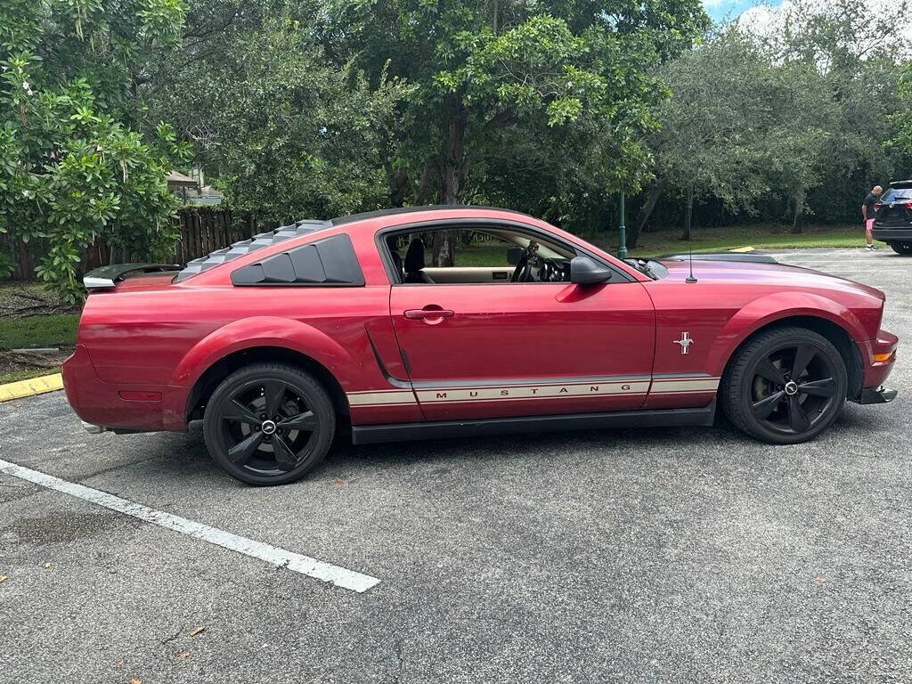 2006 FORD Mustang Coupe - $8,995