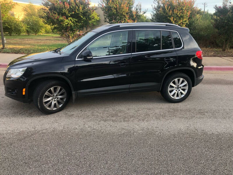 2009 Volkswagen Tiguan for sale at Discount Auto in Austin TX