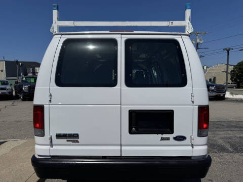 2012 Ford E-Series E-250