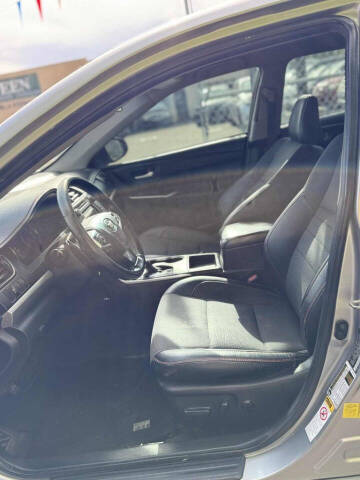 2016 Toyota Camry SE