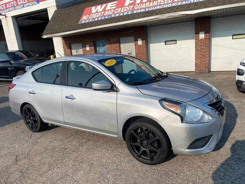 2019 Nissan Versa SV