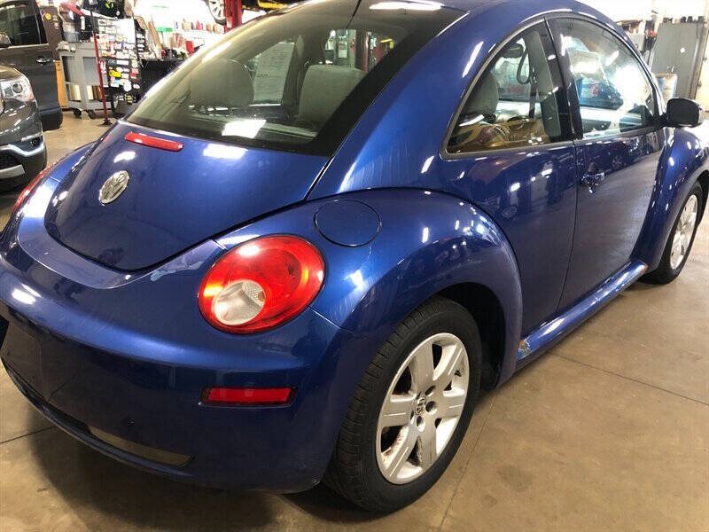 2007 Volkswagen New Beetle 2.5