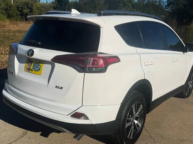 2017 Toyota RAV4 XLE