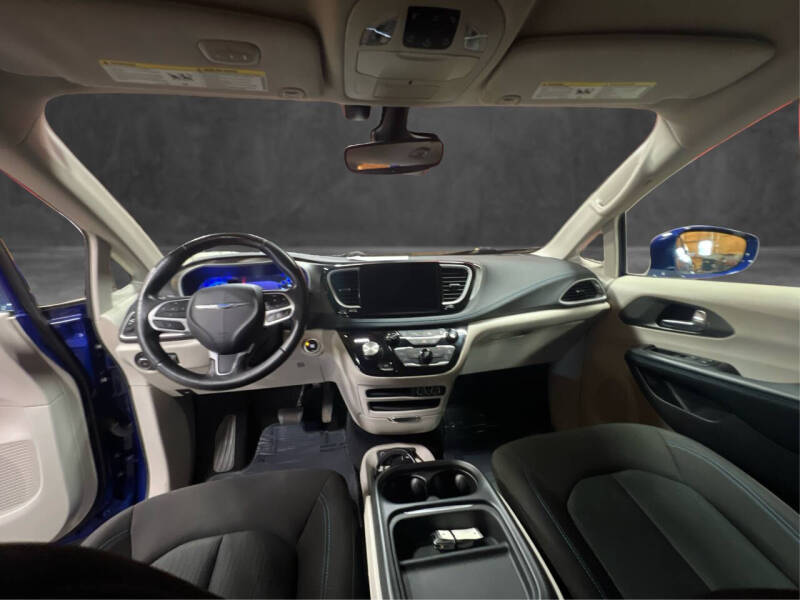 2021 Chrysler Pacifica Touring