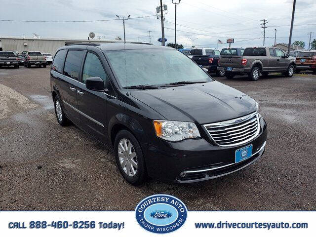 2015 Chrysler Town and Country Touring