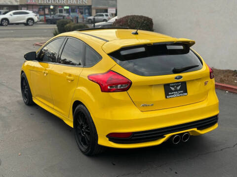 2018 Ford Focus ST