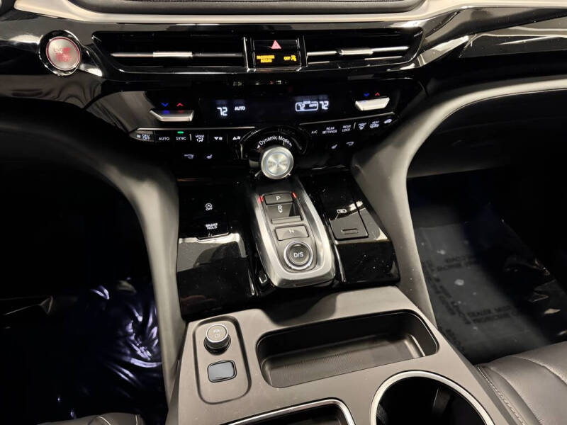 2025 Acura MDX w/Tech