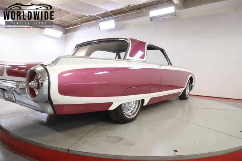 1962 Ford Thunderbird